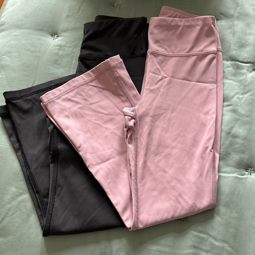 Hanna Andersson Set of Flared Active Leggings